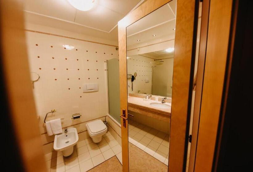 اتاق سوپریور, Shg Hotel Antonella