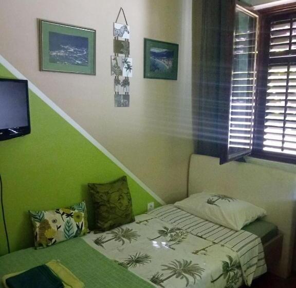 اتاق استاندارد یک نفره, Guest House Cinderella
