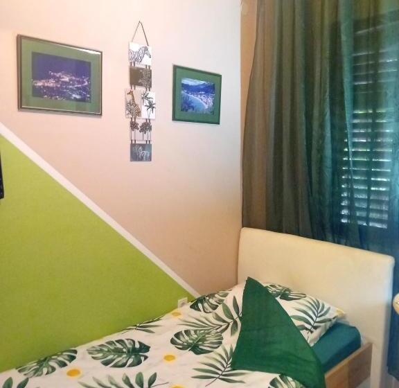 اتاق استاندارد یک نفره, Guest House Cinderella