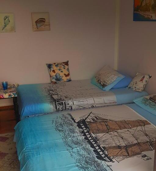 اتاق استاندارد چهار تخته, Guest House Cinderella