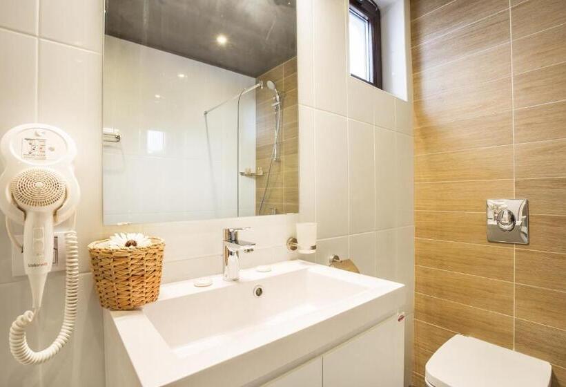 Family Suite, Complex Vazrozhdentsi