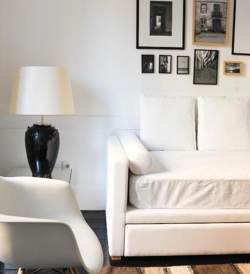 اتاق استاندارد چهار تخته, Mo House