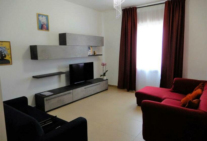 Номер Стандарт, Caserta Royale Apartment