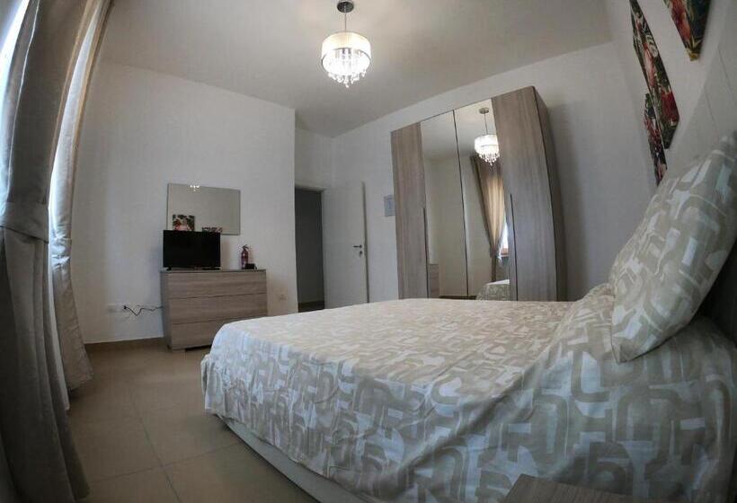 Номер Стандарт, Caserta Royale Apartment