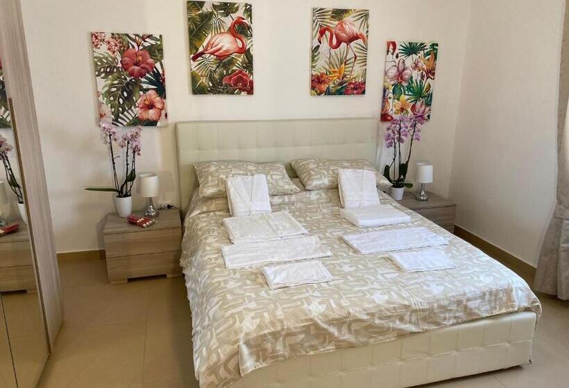 Номер Стандарт, Caserta Royale Apartment