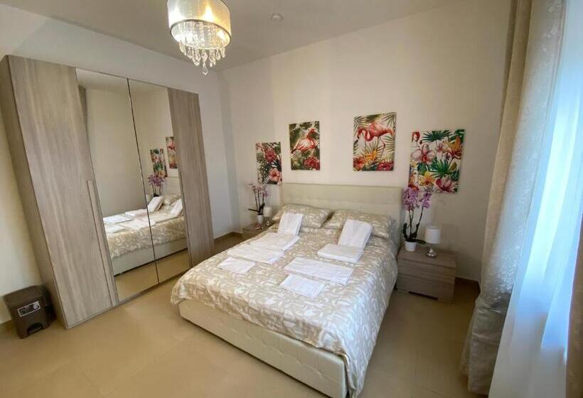 Номер Стандарт, Caserta Royale Apartment