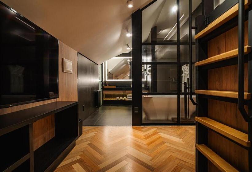 Suite, Bavaria Sport