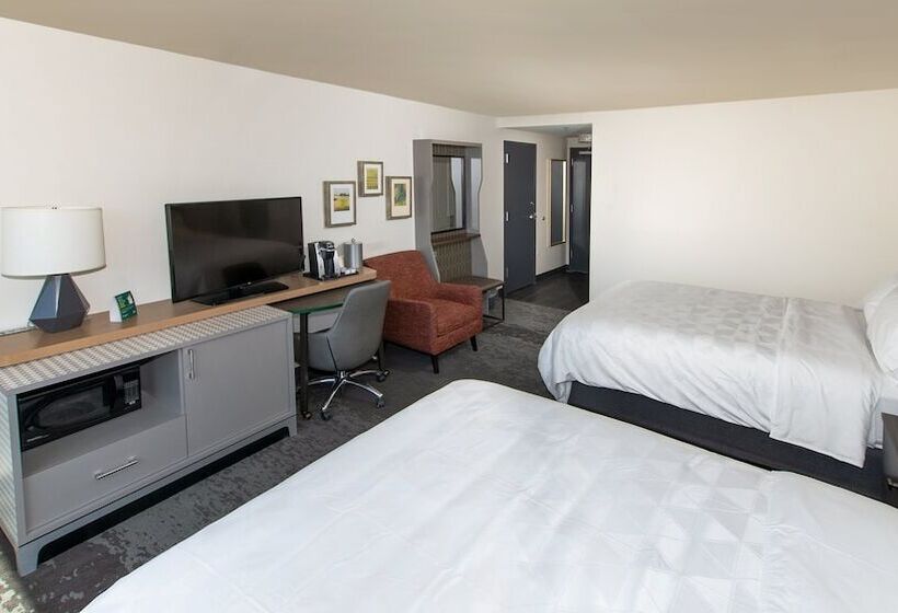 带2个双人床的标准工作室, Holiday Inn Panama City, An Ihg