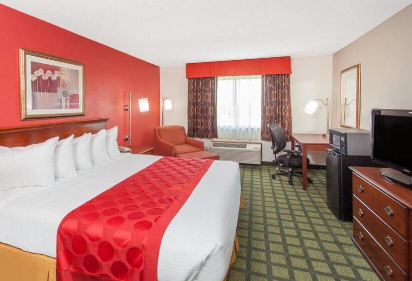 Люкс Кровать Кинг, Ramada Limited Decatur