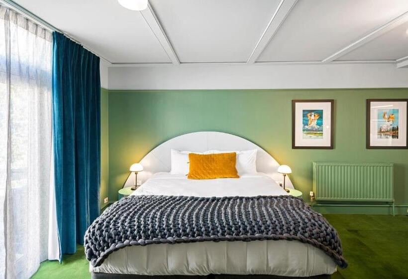 Полулюкс, The Central Private Hotel By Naumi Hotels