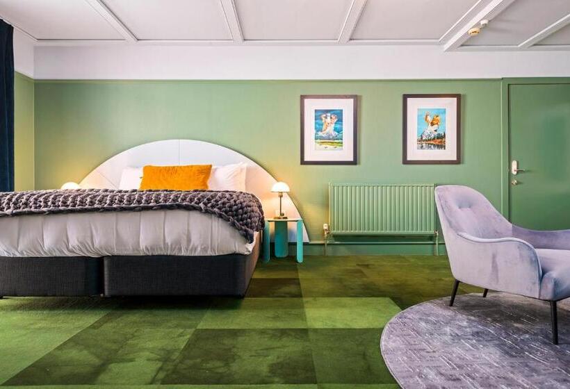 Полулюкс, The Central Private Hotel By Naumi Hotels