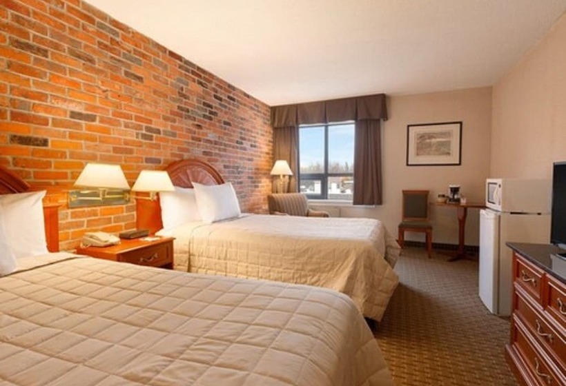 스탠다드 룸 더블 침대 2개, Travelodge By Wyndham North Bay Lakeshore