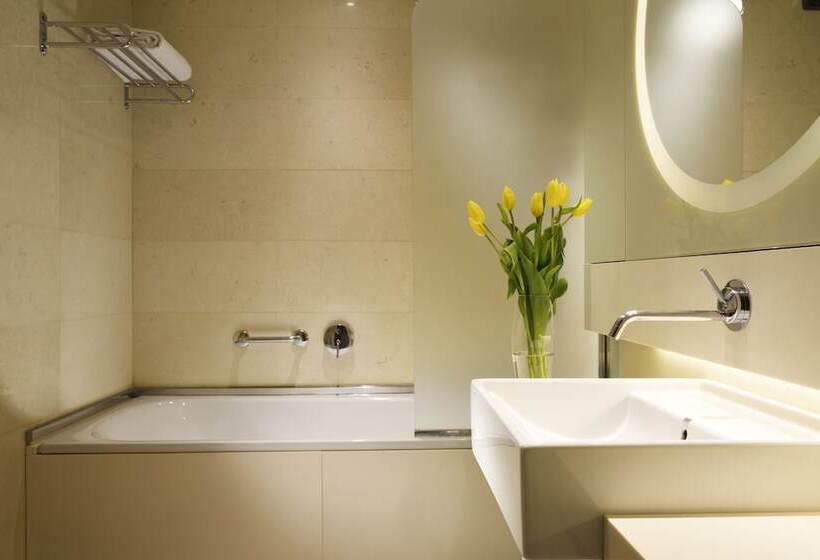 اتاق سوپریور, Unahotels Bologna Centro