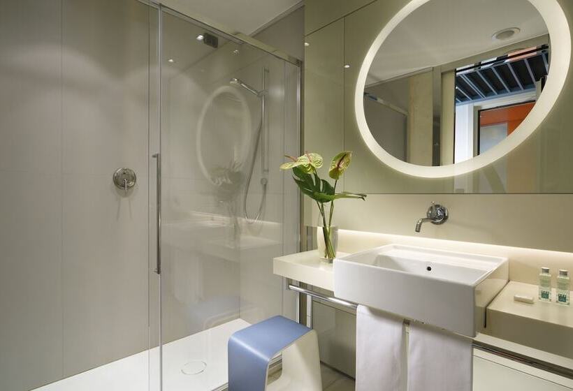 اتاق کلاسیک, Unahotels Bologna Centro