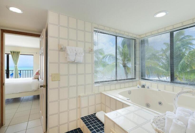 וילה בת 3 חדרי שינה, Pines & Palms Resort