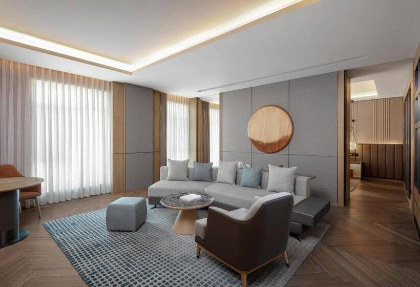 Люкс Executive Кровать Кинг, Courtyard Taiyuan