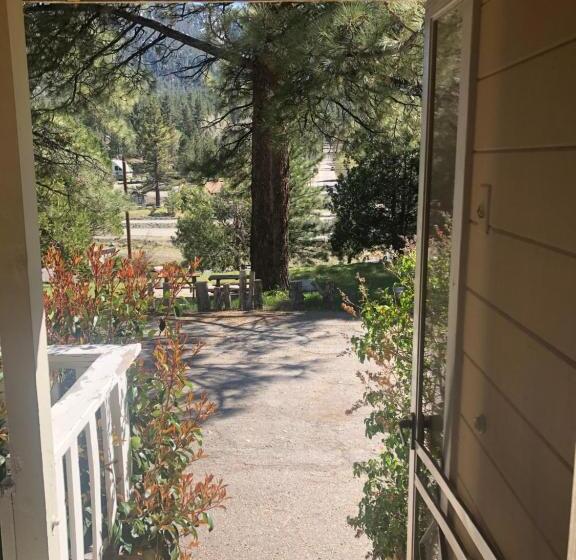 Номер Deluxe, Mountain View Cabins