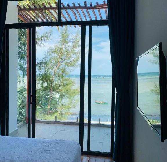 اتاق استاندارد با چشم‌انداز دریا, Aurora Beach House