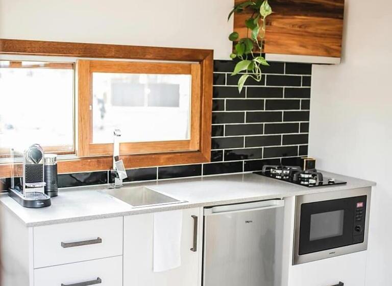 Люкс Повышенной Комфортности, Tuckers Lane Boutique Accommodation
