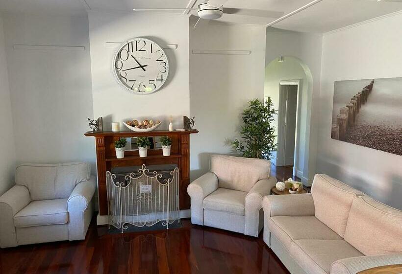 패밀리 룸, Agnes Cottage Bed & Breakfast