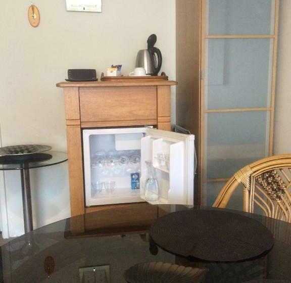 디럭스 룸, Breakwater Short Stay