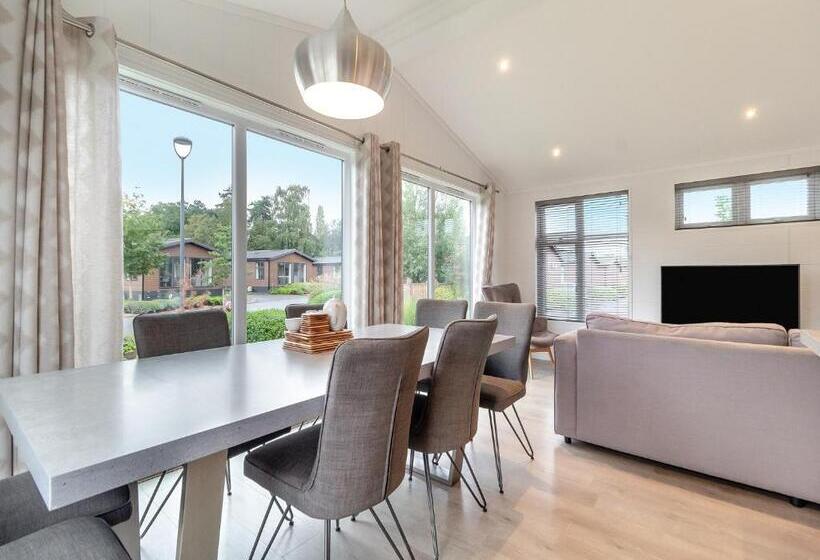 带4个卧室的公寓, Norfolk Woods Resort And Spa