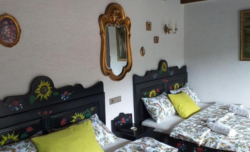 اتاق لوکس چهار تخته, Casa Soseco