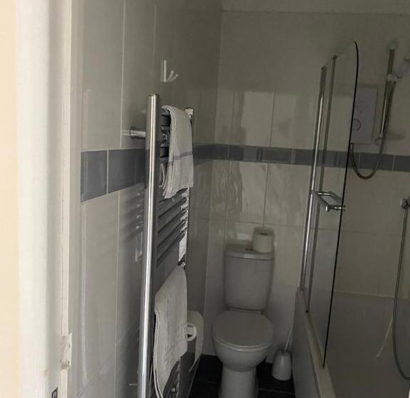 Номер Стандарт, Shenandoah House