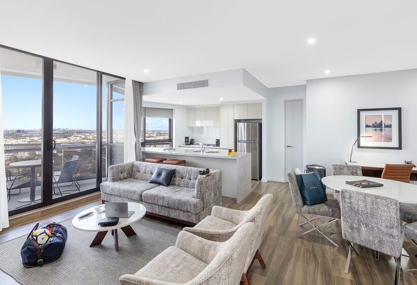 Люкс 3 Спальни, Meriton Suites Church Street, Parramatta