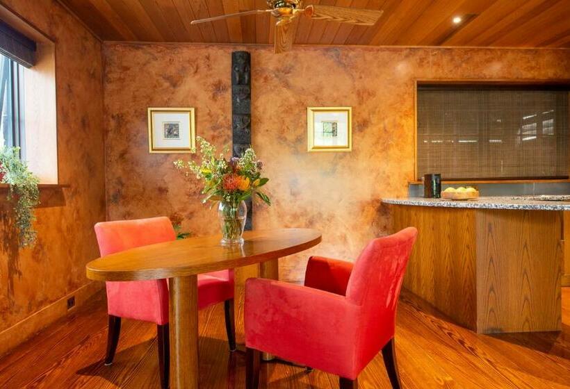 자쿠지 스위트, Rhyll Haven Luxury Getaway Apartments
