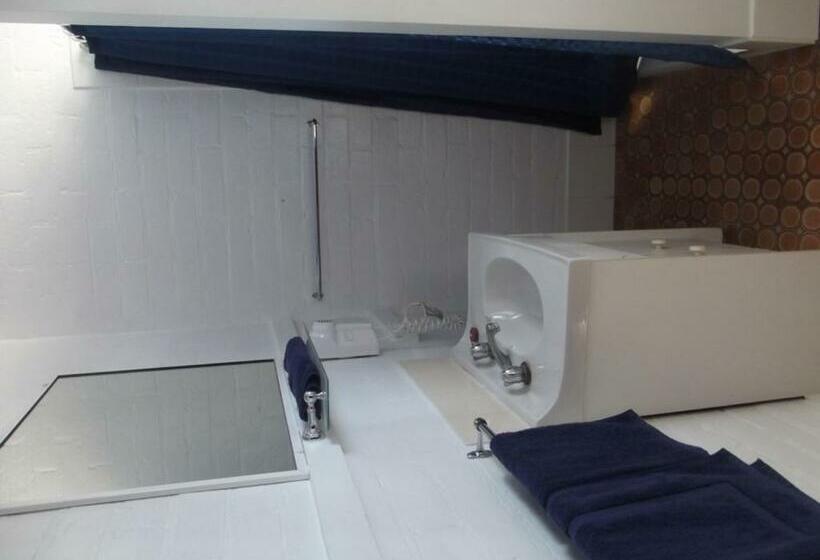 Номер Deluxe, Coonamble Motel