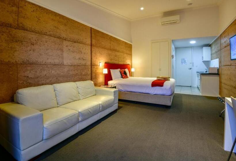 스탠다드 룸 킹사이즈 침대, Crossroads Ecomotel