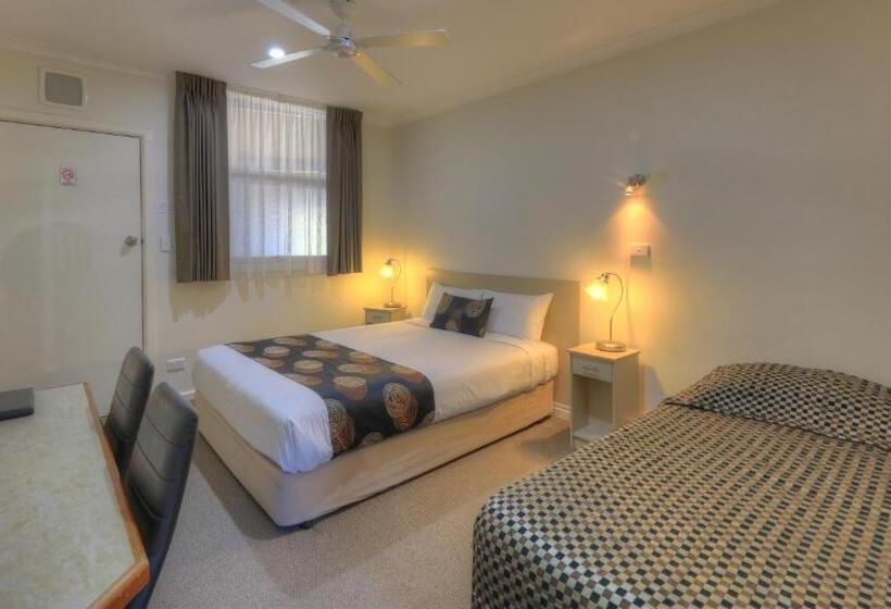 스위트, High Street Motel