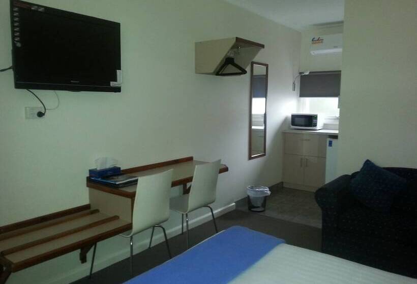 스위트, High Street Motel