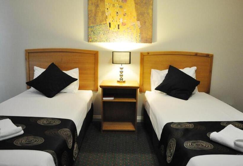 스탠다드 룸, Meadowbrook Hotel Brisbane