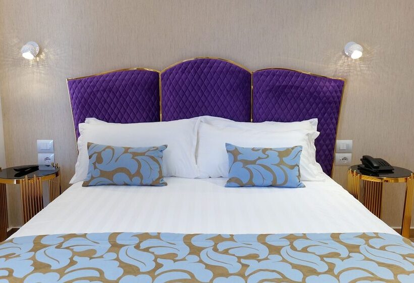 سوییت لوکس, Bora Bora Hotel Ksamil