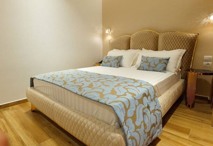 اتاق لوکس سه تخته, Bora Bora Hotel Ksamil