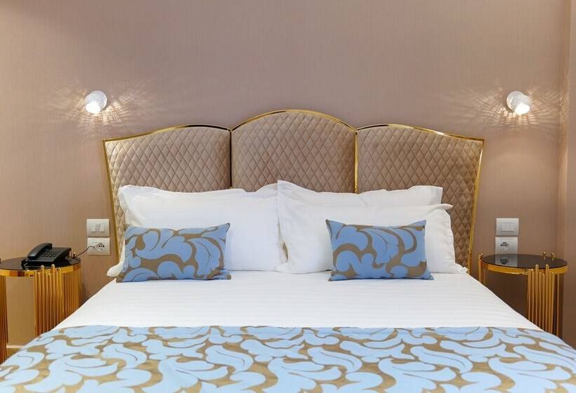 سوییت لوکس, Bora Bora Hotel Ksamil