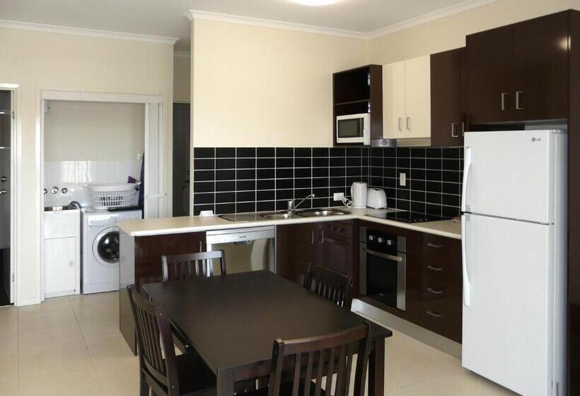침실 2개 아파트, Monterey Apartments Moranbah