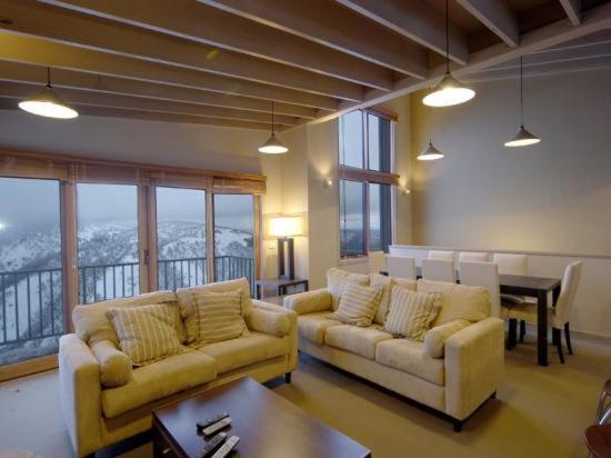 침실 3개 아파트, Ultima Apartments