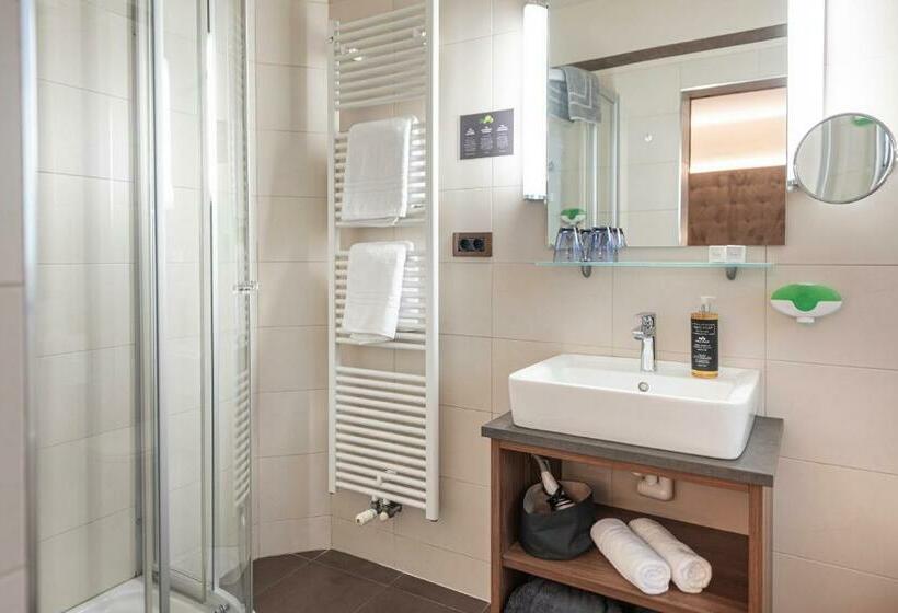 标准间带阳台, Vitalpina Hotel Waldhof
