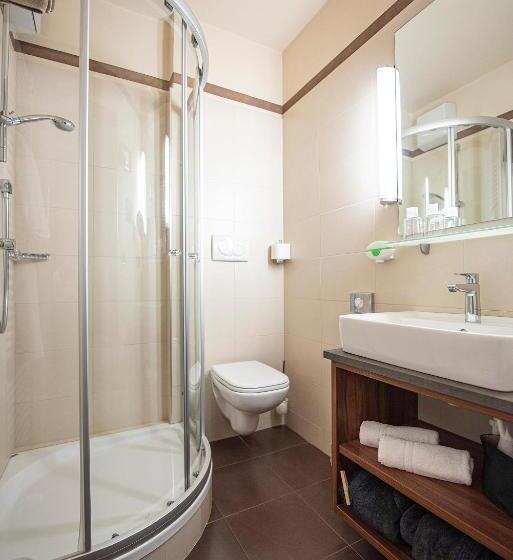Номер Стандарт с Балконом, Vitalpina Hotel Waldhof