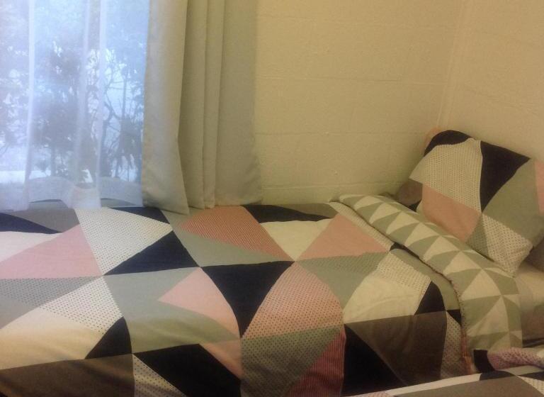 침실 2개 아파트, Motel Farnboro