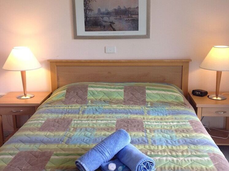 Номер Стандарт, Motel Farnboro