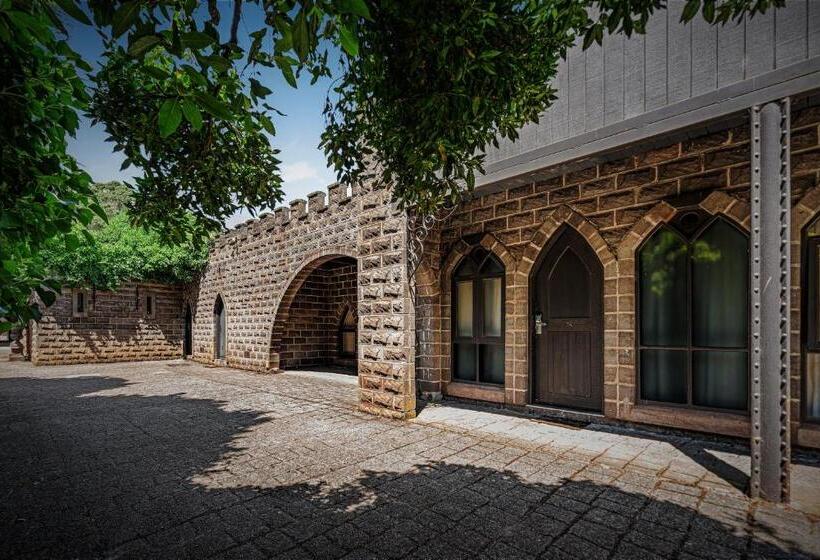 스위트 킹사이즈 침대, Kryal Castle Ballarat