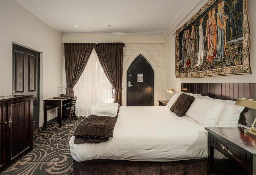 带按摩浴盆的套房, Kryal Castle Ballarat