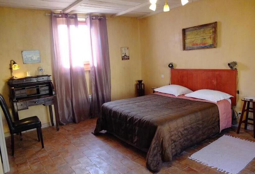 Номер Стандарт, La Pierre Folle Chambres D Hôtes