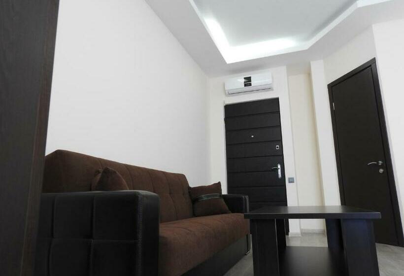استودیو استاندارد با تخت کینگ, Iko's Family Apartments