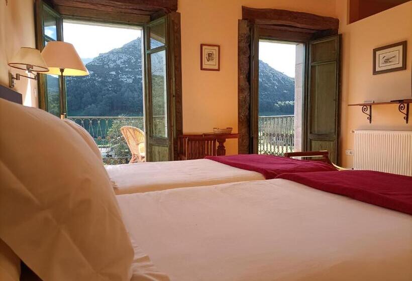 Номер Стандарт с Балконом, Boutique Villa De Palacios   Palacio De Aras