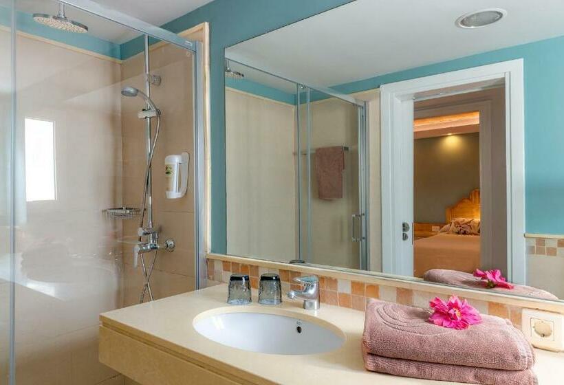 スタンダードバンガロー, Bungalows Cordial Biarritz